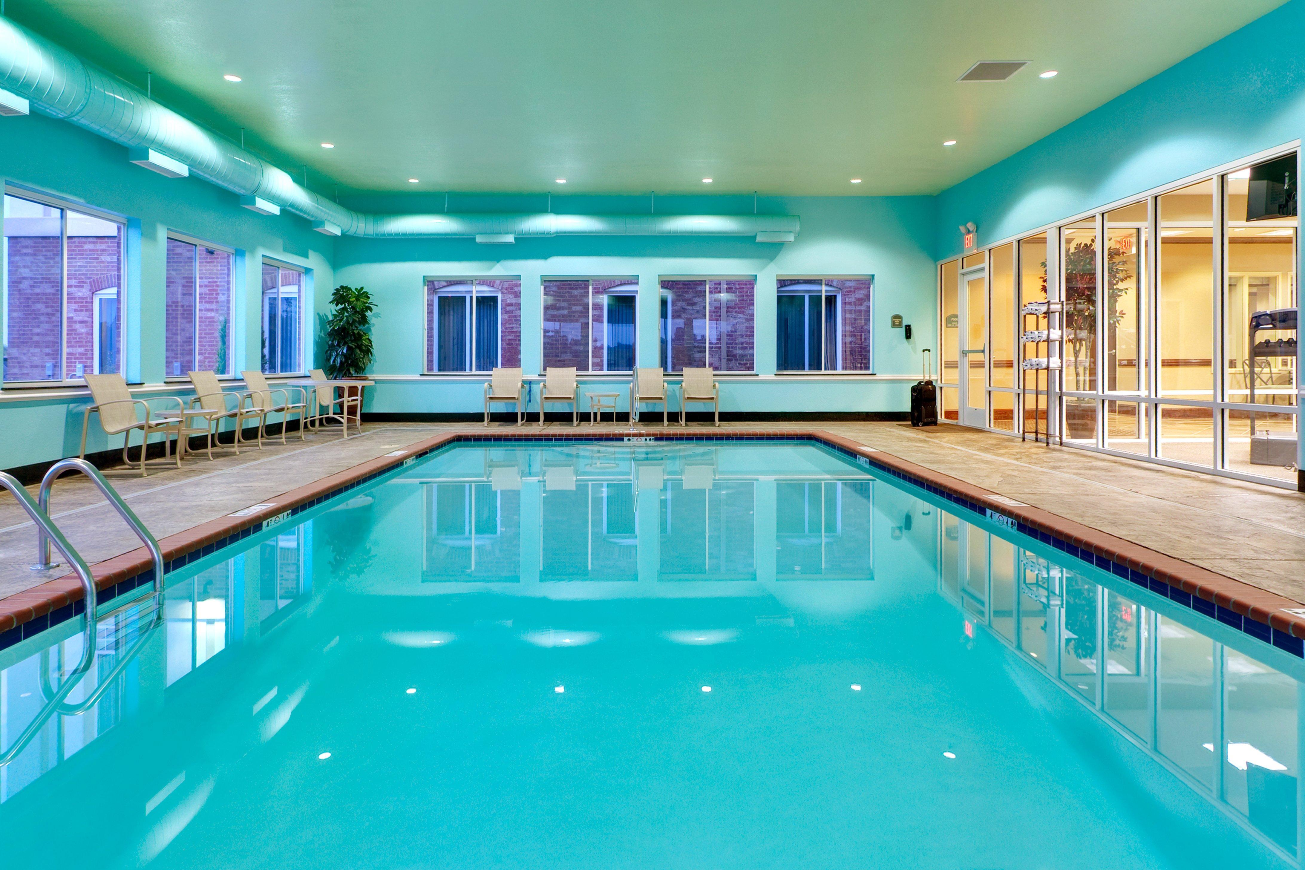 Holiday Express & Millington-memphis Area By Ihg 2*