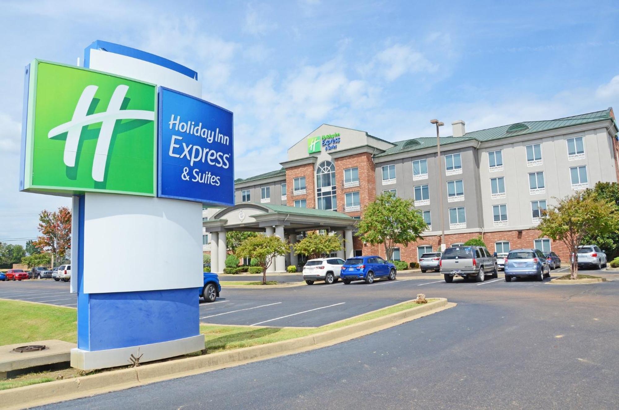 Express & Millington-memphis Area By Ihg 2* Millington