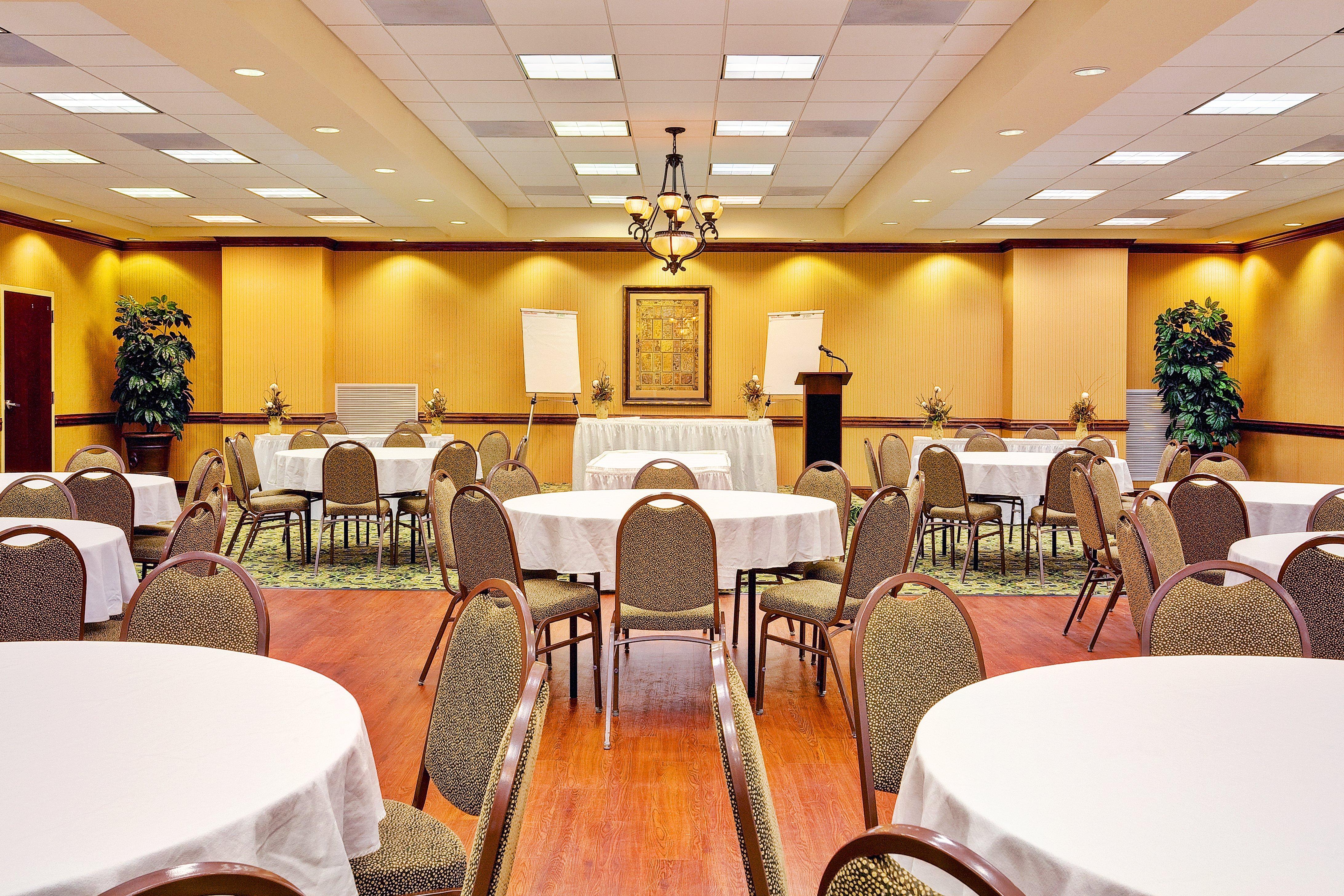 Express & Millington-memphis Area By Ihg 2* Millington