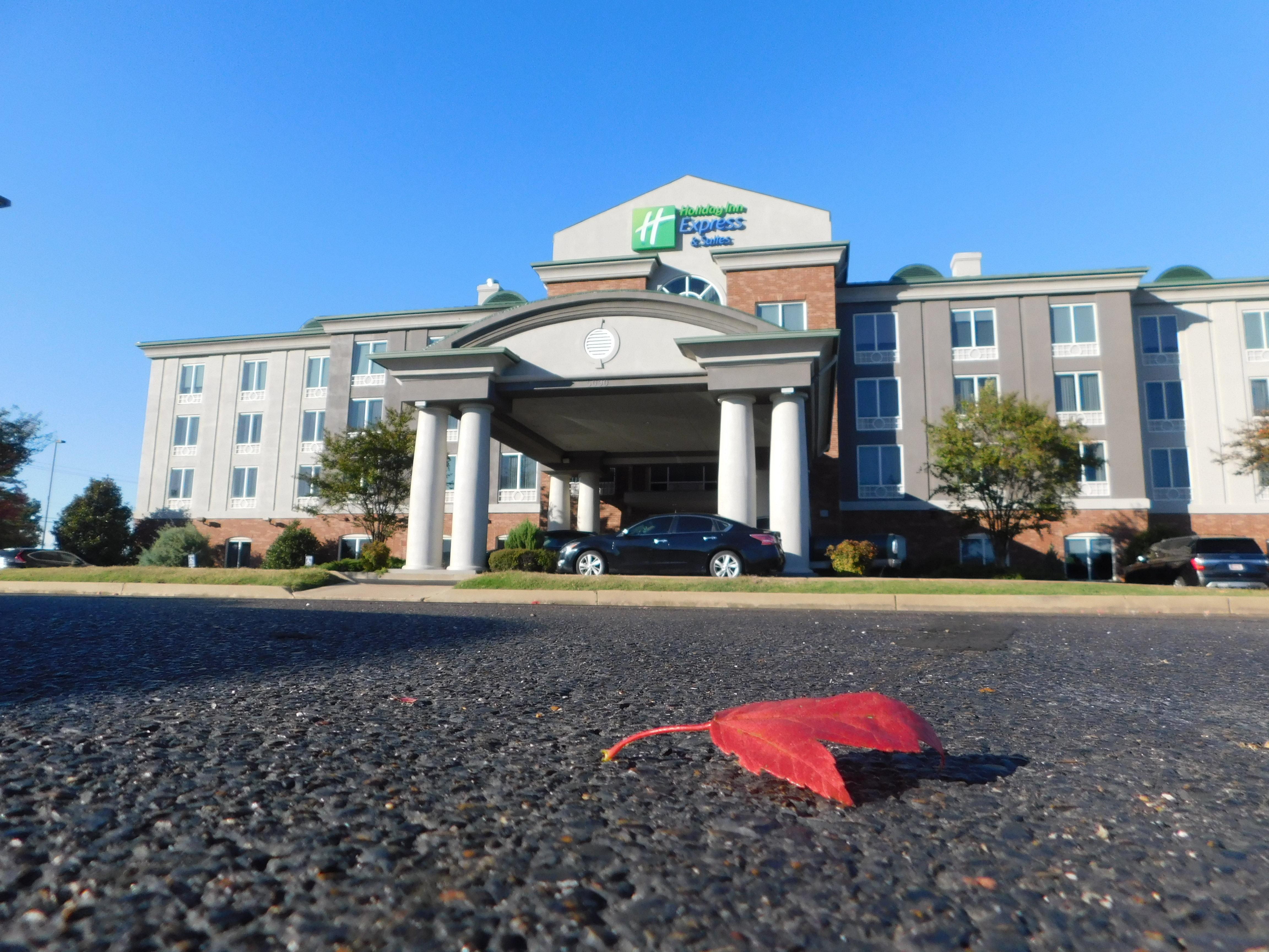 Hotel Express & Millington-memphis Area By Ihg 2*