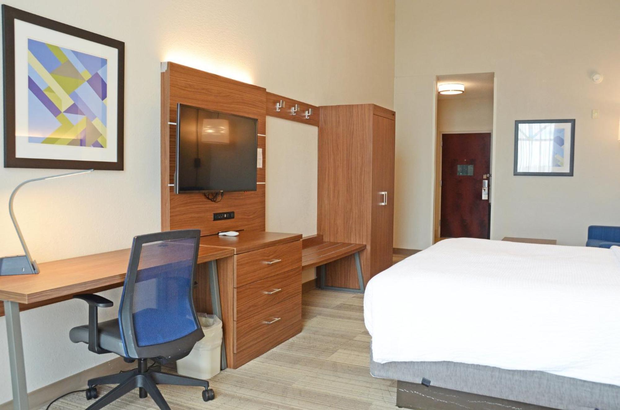 Express & Millington-memphis Area By Ihg Millington